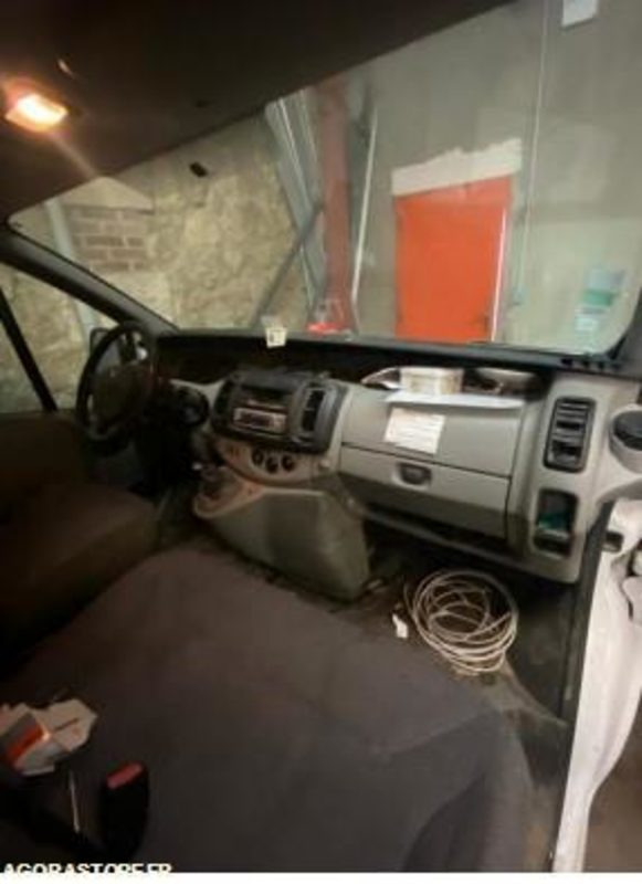 Renault Trafic - 92373kms - 2008 - 4425ZC76 - Furgon: zdjęcie 3 Renault Trafic - 92373kms - 2008 - 4425ZC76 - Furgon: zdjęcie 3