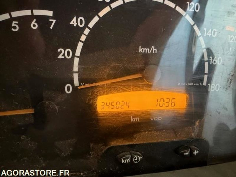 SPRINTER MERCEDES - Furgon: zdjęcie 2 SPRINTER MERCEDES - Furgon: zdjęcie 2