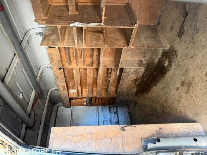 SPRINTER MERCEDES - Furgon: zdjęcie 5 SPRINTER MERCEDES - Furgon: zdjęcie 5