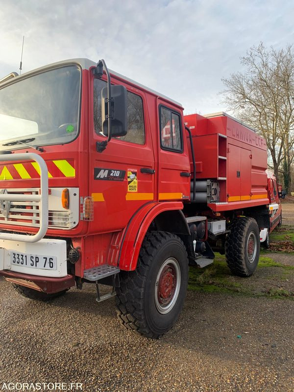 CCFM RENAULT M210 4*4 3331SP76 - Samochód ciężarowy: zdjęcie 2 CCFM RENAULT M210 4*4 3331SP76 - Samochód ciężarowy: zdjęcie 2
