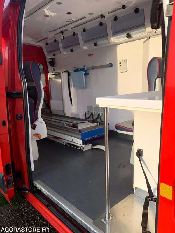 VSAV RENAULT MASTER3 CH347CR VSAV RENAULT MASTER3 CH347CR: zdjęcie 13 VSAV RENAULT MASTER3 CH347CR VSAV RENAULT MASTER3 CH347CR: zdjęcie 13