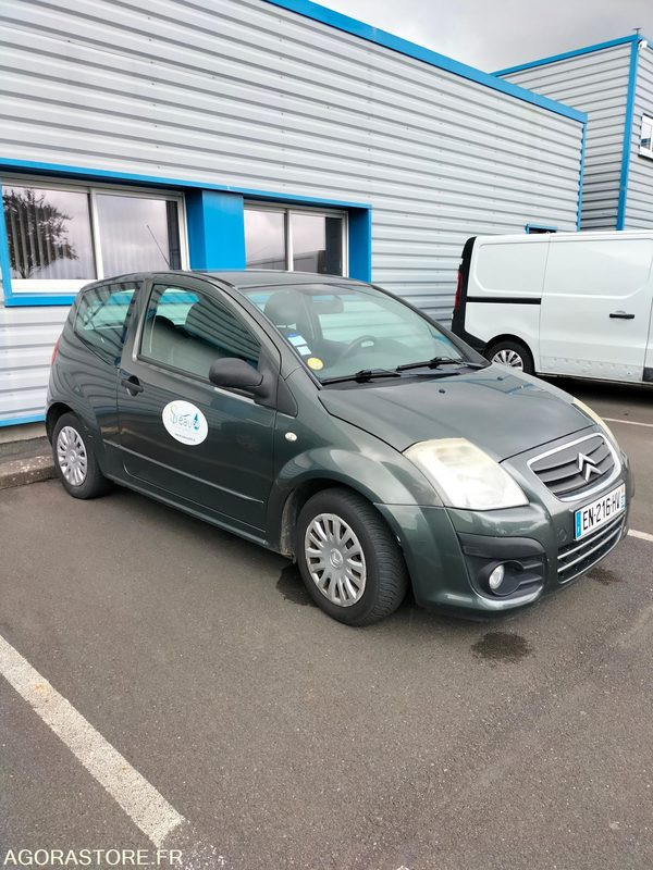 Voiture Citroen C2 - 135000km - Samochód osobowy: zdjęcie 1 Voiture Citroen C2 - 135000km - Samochód osobowy: zdjęcie 1