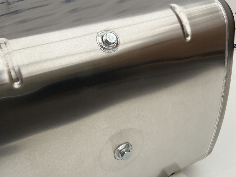 Nowy Zbiornik paliwa do Samochodów ciężarowych DAF New aluminum fuel tank 335L: zdjęcie 8