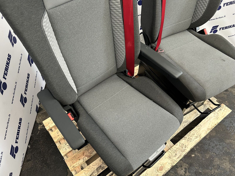 Renault T - Siedzenie do Samochodów ciężarowych: zdjęcie 4 Renault T - Siedzenie do Samochodów ciężarowych: zdjęcie 4