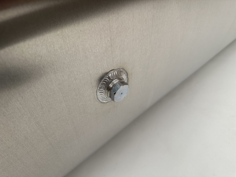 Nowy Zbiornik paliwa do Samochodów ciężarowych Volvo VOLVO RENAULT: zdjęcie 9 Nowy Zbiornik paliwa do Samochodów ciężarowych Volvo VOLVO RENAULT: zdjęcie 9