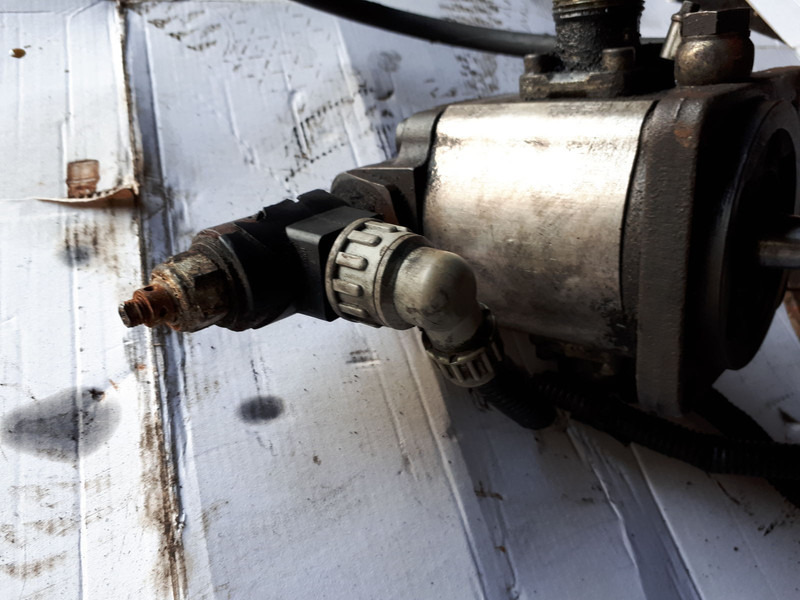 MAN BOSCH /SAUER - Chłodnica: zdjęcie 3 MAN BOSCH /SAUER - Chłodnica: zdjęcie 3