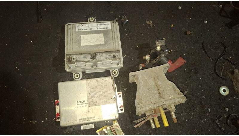 Mercedes-Benz - ECU: zdjęcie 4 Mercedes-Benz - ECU: zdjęcie 4