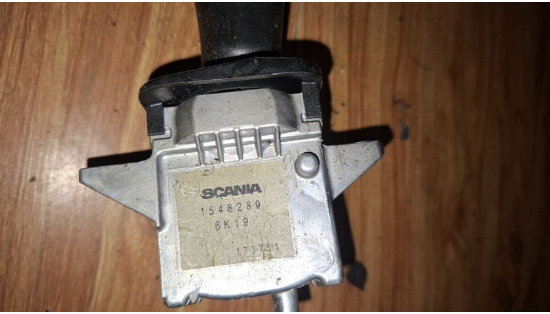 Scania 1486286 - Przekaźnik: zdjęcie 3 Scania 1486286 - Przekaźnik: zdjęcie 3