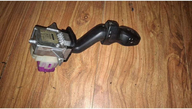 Scania 1486286 - Przekaźnik: zdjęcie 4 Scania 1486286 - Przekaźnik: zdjęcie 4