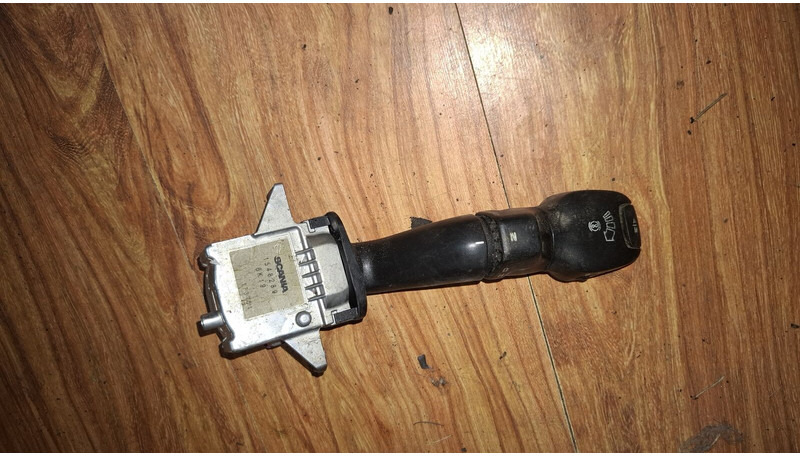 Scania 1486286 - Przekaźnik: zdjęcie 5 Scania 1486286 - Przekaźnik: zdjęcie 5