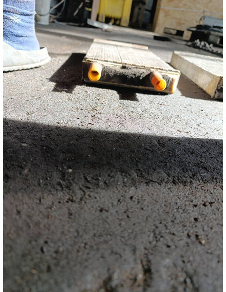 Scania Volvo - Chłodnica: zdjęcie 4 Scania Volvo - Chłodnica: zdjęcie 4