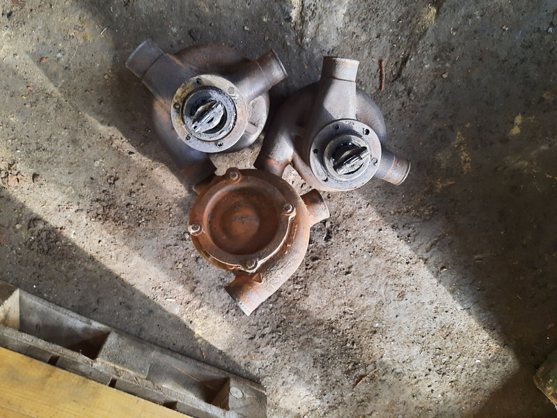 Volvo 4572010401. A4962010231 - Pompa wody: zdjęcie 1 Volvo 4572010401. A4962010231 - Pompa wody: zdjęcie 1