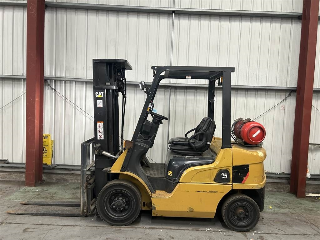 CAT GP25NT - Wózek widłowy gazowy: zdjęcie 1 CAT GP25NT - Wózek widłowy gazowy: zdjęcie 1