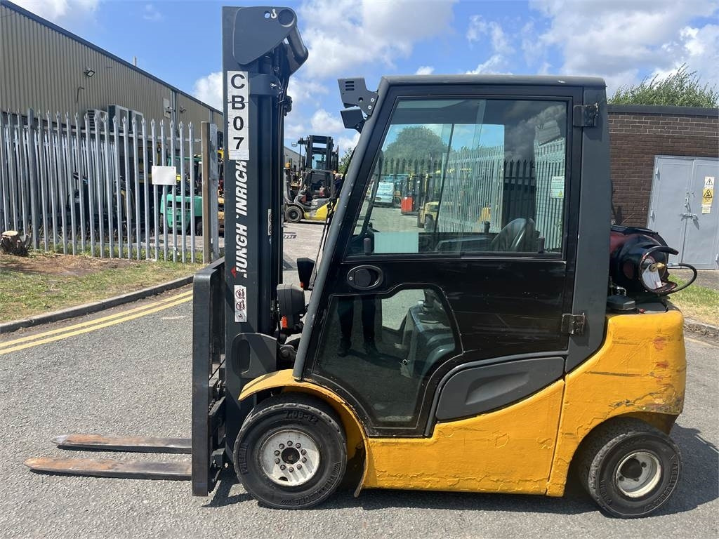 Jungheinrich TFG425S - Wózek widłowy gazowy: zdjęcie 1 Jungheinrich TFG425S - Wózek widłowy gazowy: zdjęcie 1