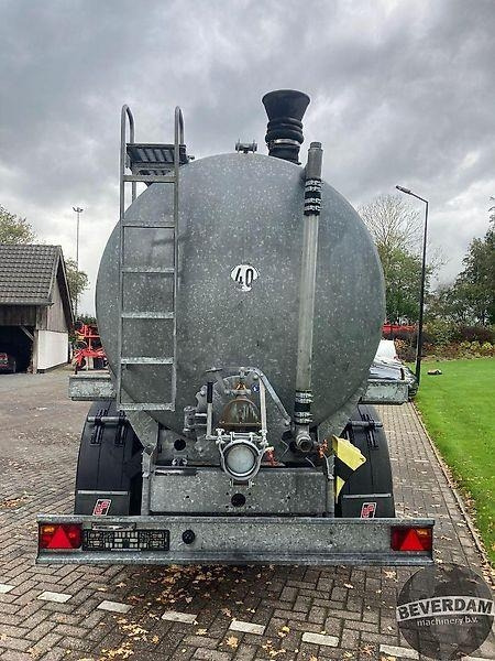 Lindner & Fischer Güllezubringer 24000 - Maszyna rolnicza: zdjęcie 4 Lindner & Fischer Güllezubringer 24000 - Maszyna rolnicza: zdjęcie 4