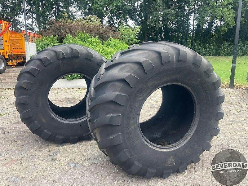 Michelin MEGA BIB 1050/50R32 - Opona do Maszyn rolniczych: zdjęcie 2 Michelin MEGA BIB 1050/50R32 - Opona do Maszyn rolniczych: zdjęcie 2