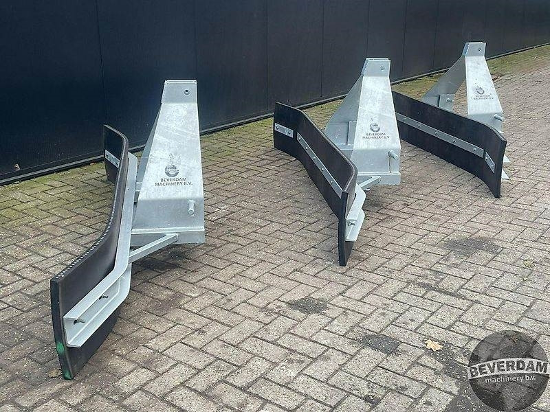 Rubberschuif trekker en lepelbevestiging - Lemiesz: zdjęcie 2 Rubberschuif trekker en lepelbevestiging - Lemiesz: zdjęcie 2