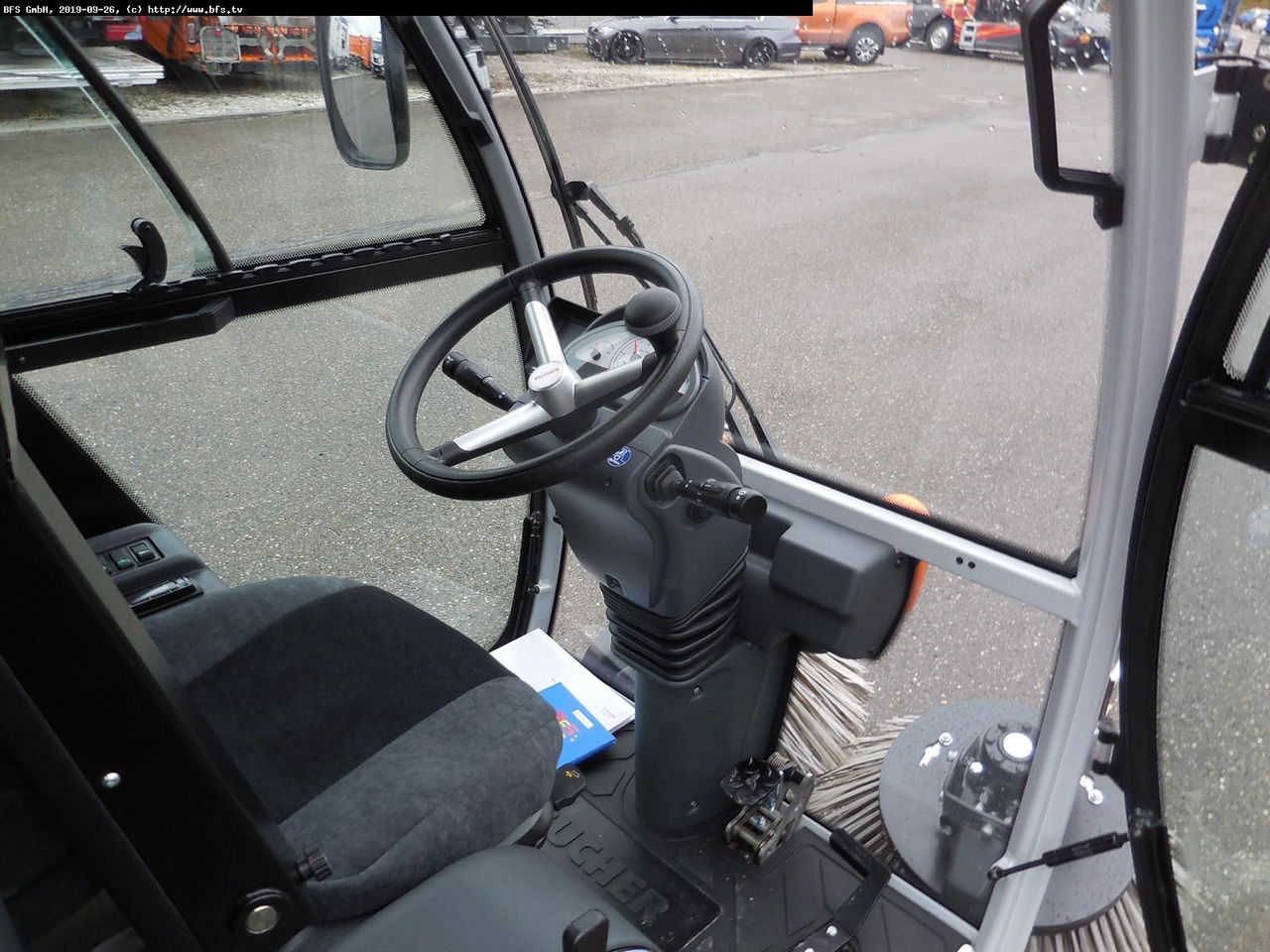 CityCat 1300 CityCat 1300 EuroMot IIIA - 2-Besen - Zamiatarka uliczna: zdjęcie 4 CityCat 1300 CityCat 1300 EuroMot IIIA - 2-Besen - Zamiatarka uliczna: zdjęcie 4