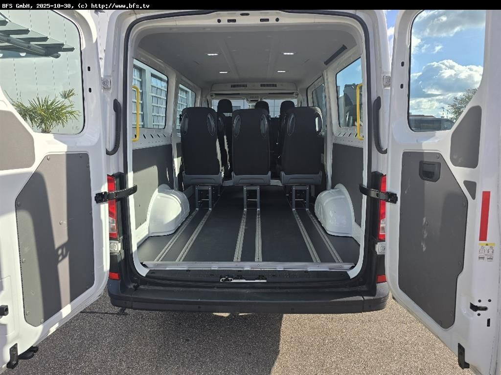 MAN TGE 3.140 4x2 F SB Kleinbus 9-Sitzer - Minibus, Mikrobus: zdjęcie 3 MAN TGE 3.140 4x2 F SB Kleinbus 9-Sitzer - Minibus, Mikrobus: zdjęcie 3