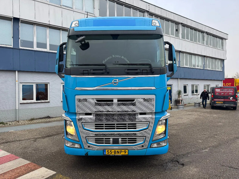Volvo FH 460 4X2 EURO 6 LNG + DIESEL TÜV TILL 08-2026 - Ciągnik siodłowy: zdjęcie 2 Volvo FH 460 4X2 EURO 6 LNG + DIESEL TÜV TILL 08-2026 - Ciągnik siodłowy: zdjęcie 2