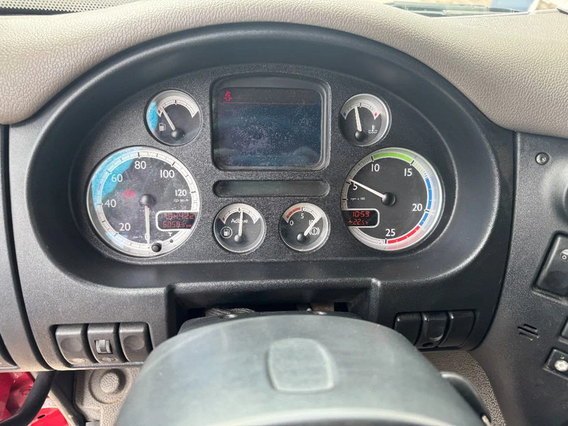 Samochod ciężarowy z HDS DAF CF 85.460 8X2 HIAB 477E-7 + JIB 75X + REMOTE CONTROL: zdjęcie 19 Samochod ciężarowy z HDS DAF CF 85.460 8X2 HIAB 477E-7 + JIB 75X + REMOTE CONTROL: zdjęcie 19