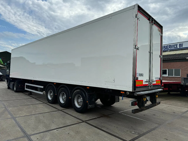 Naczepa chłodnia Gray and Adams 6X THERMO KING SLX 200 -13,4X2,5X2,6 METER - BPW DRUM BRAKES: zdjęcie 12 Naczepa chłodnia Gray and Adams 6X THERMO KING SLX 200 -13,4X2,5X2,6 METER - BPW DRUM BRAKES: zdjęcie 12