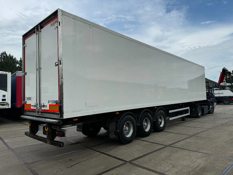 Naczepa chłodnia Gray and Adams 6X THERMO KING SLX 200 -13,4X2,5X2,6 METER - BPW DRUM BRAKES: zdjęcie 10 Naczepa chłodnia Gray and Adams 6X THERMO KING SLX 200 -13,4X2,5X2,6 METER - BPW DRUM BRAKES: zdjęcie 10