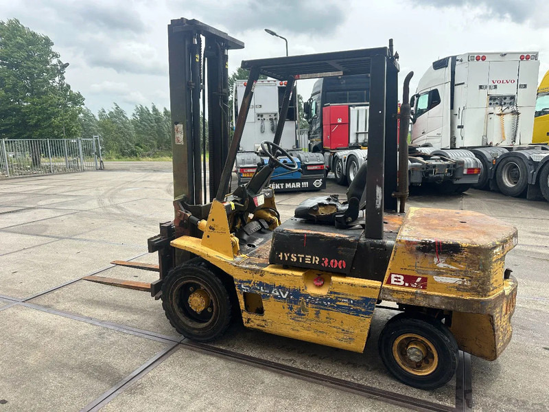 Hyster H3.00XL - 3 TONS - Wózek widłowy diesel: zdjęcie 2 Hyster H3.00XL - 3 TONS - Wózek widłowy diesel: zdjęcie 2