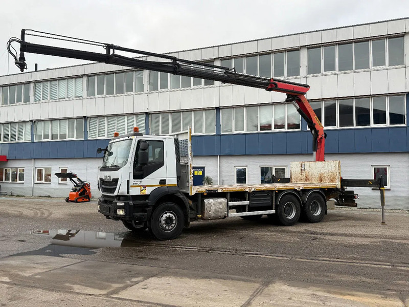 Iveco Trakker 360 6X4 EURO 6 + PALFINGER PK20001K + REMOTE CONTROL - Samochod ciężarowy z HDS: zdjęcie 1 Iveco Trakker 360 6X4 EURO 6 + PALFINGER PK20001K + REMOTE CONTROL - Samochod ciężarowy z HDS: zdjęcie 1