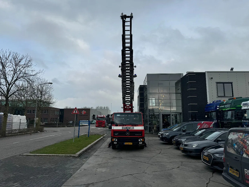 Mercedes-Benz 1120 OF MAGIRUS 24 METER + KORF + SLANGS - Samochód pożarniczy: zdjęcie 2 Mercedes-Benz 1120 OF MAGIRUS 24 METER + KORF + SLANGS - Samochód pożarniczy: zdjęcie 2