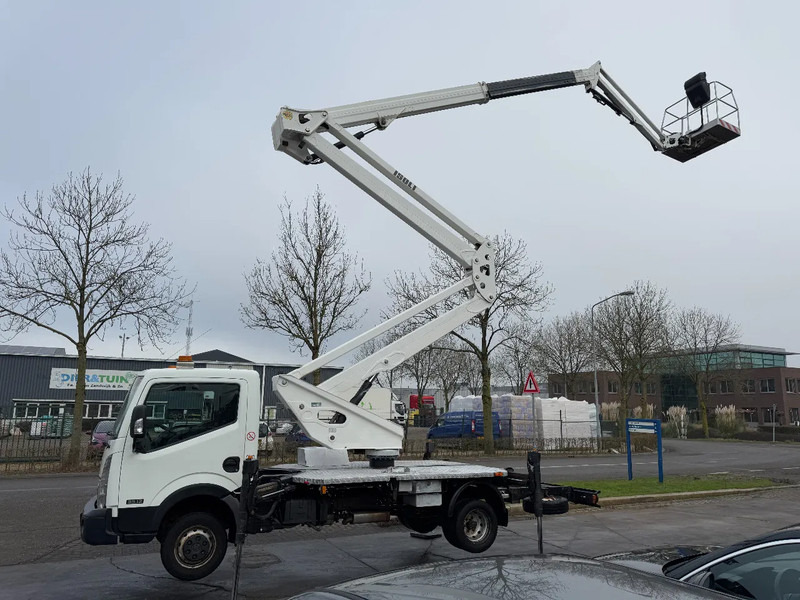 Nissan Cabstar 35.12 + ISOLI 21 METER AERIAL PLATFORM - Samochód dostawczy: zdjęcie 2 Nissan Cabstar 35.12 + ISOLI 21 METER AERIAL PLATFORM - Samochód dostawczy: zdjęcie 2
