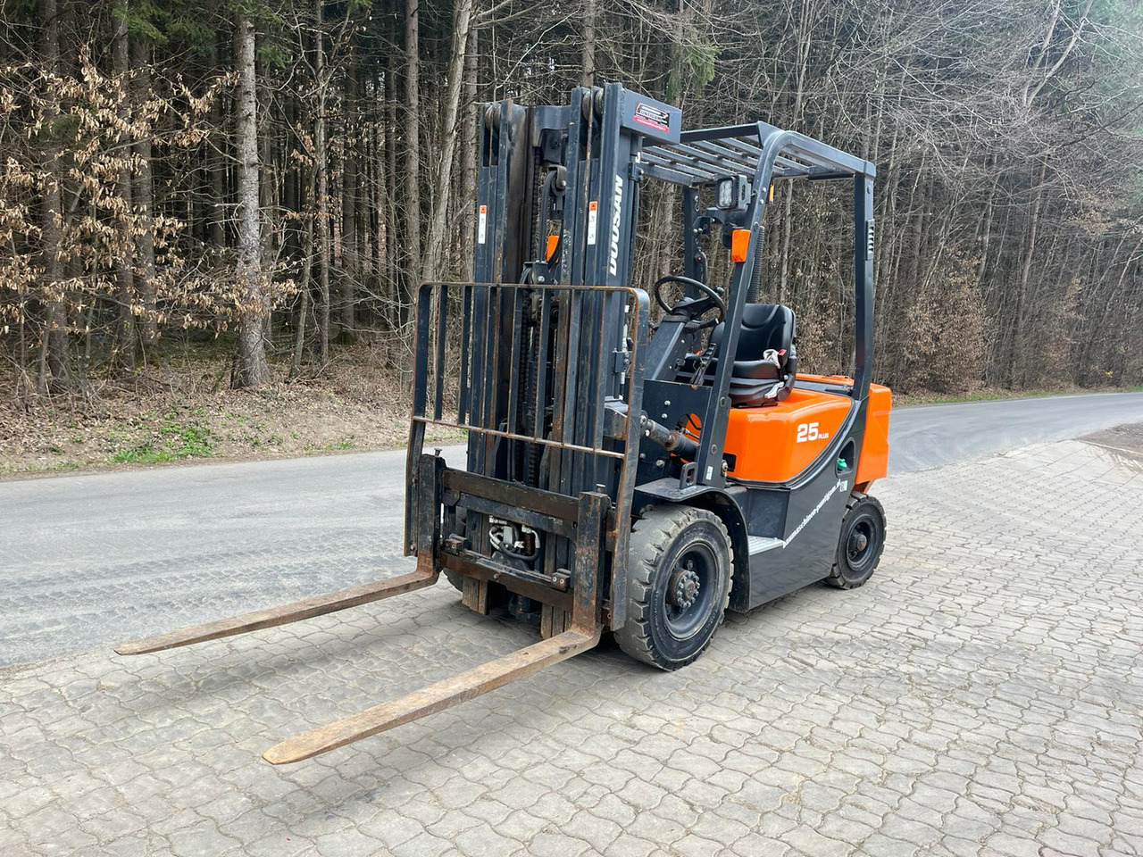 Doosan D 25 GP - Wózek widłowy diesel: zdjęcie 3 Doosan D 25 GP - Wózek widłowy diesel: zdjęcie 3