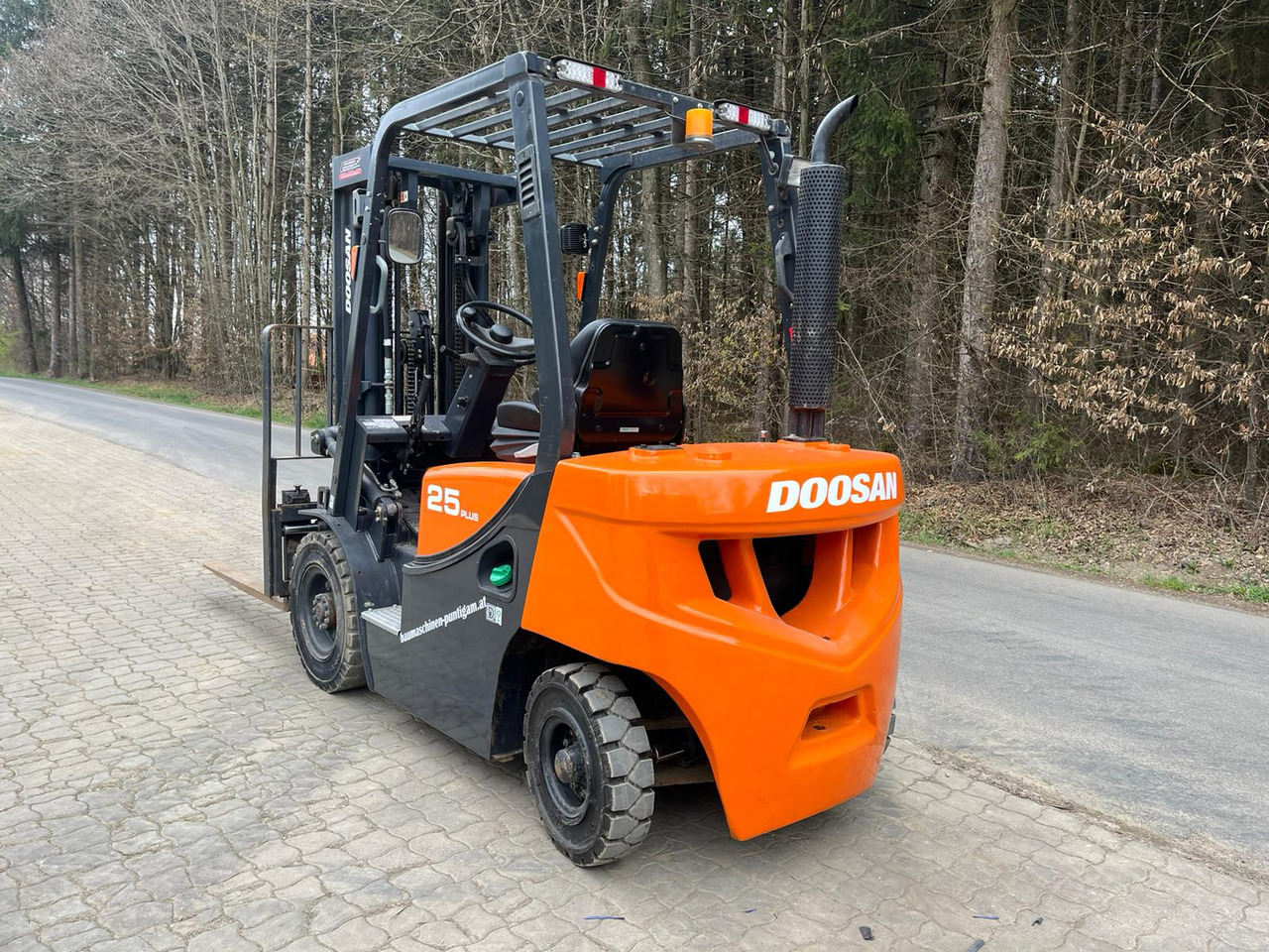 Doosan D 25 GP - Wózek widłowy diesel: zdjęcie 5 Doosan D 25 GP - Wózek widłowy diesel: zdjęcie 5