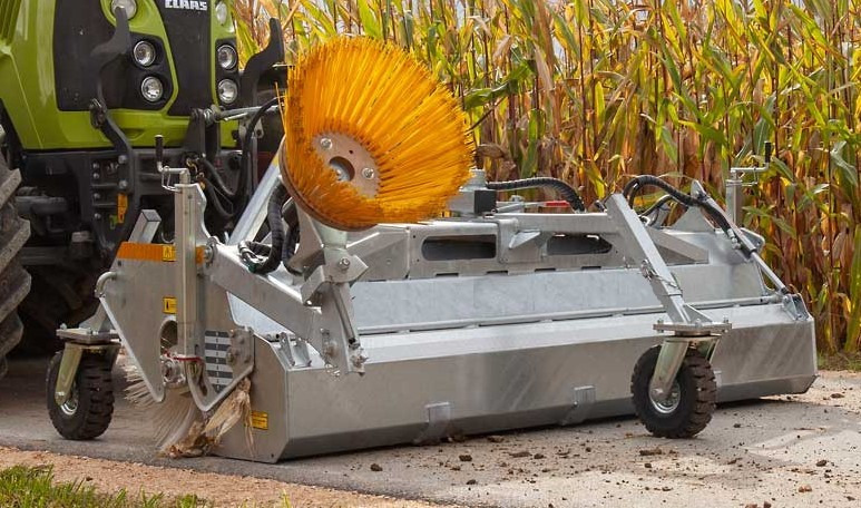 Sweeper type Typ 600 - Szczotka do Traktorów leśnych: zdjęcie 2 Sweeper type Typ 600 - Szczotka do Traktorów leśnych: zdjęcie 2