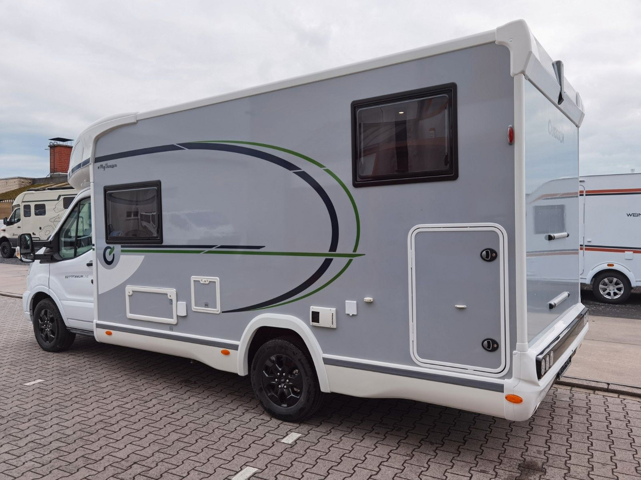 Chausson 627 TITANIUM / -2026- / 165PS-8G. / EINZELBETTEN - Kamper półintegra: zdjęcie 5 Chausson 627 TITANIUM / -2026- / 165PS-8G. / EINZELBETTEN - Kamper półintegra: zdjęcie 5