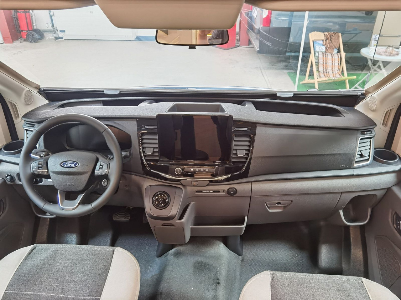 Chausson 640 TITANIUM / -2026- / 165PS-8G. / XXL- HUBBETT - Kamper półintegra: zdjęcie 5 Chausson 640 TITANIUM / -2026- / 165PS-8G. / XXL- HUBBETT - Kamper półintegra: zdjęcie 5