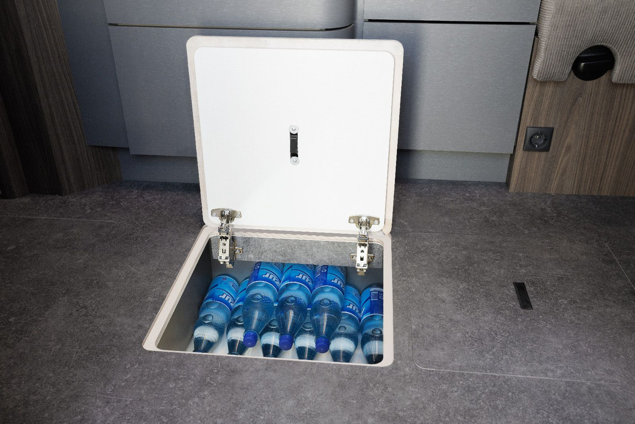 Kamper integra Eura Mobil INTEGRA LINE GT 726 EF / MB 170PS-9G / MOD.2026: zdjęcie 9 Kamper integra Eura Mobil INTEGRA LINE GT 726 EF / MB 170PS-9G / MOD.2026: zdjęcie 9