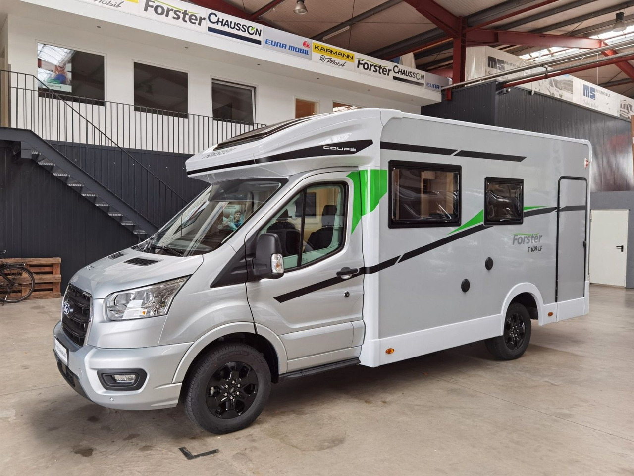 Kamper półintegra Forster T 639 LF /-2026- / 165 PS-8G / HUBBETT & RAUMBAD: zdjęcie 6 Kamper półintegra Forster T 639 LF /-2026- / 165 PS-8G / HUBBETT & RAUMBAD: zdjęcie 6