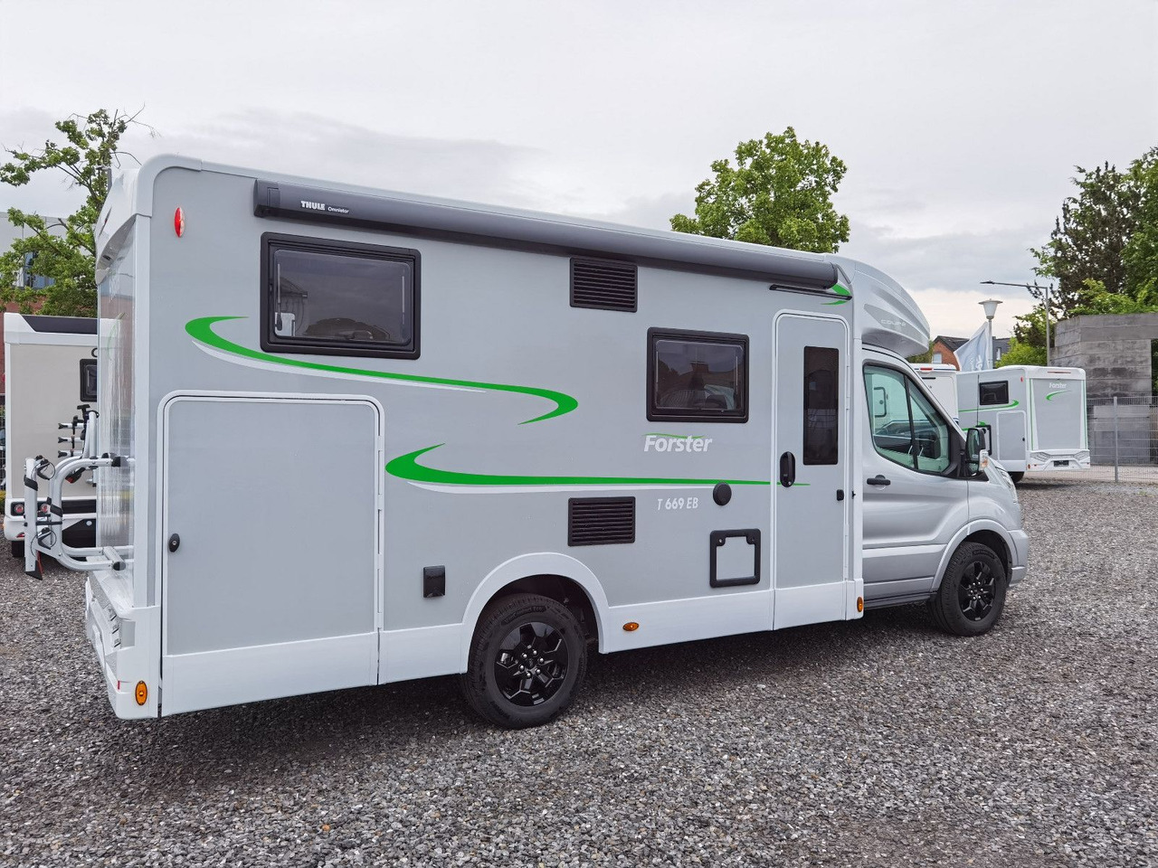 Forster T 669 EBN COUPÈ / 165PS - DSG / EINZELBETTEN - Kamper półintegra: zdjęcie 4 Forster T 669 EBN COUPÈ / 165PS - DSG / EINZELBETTEN - Kamper półintegra: zdjęcie 4