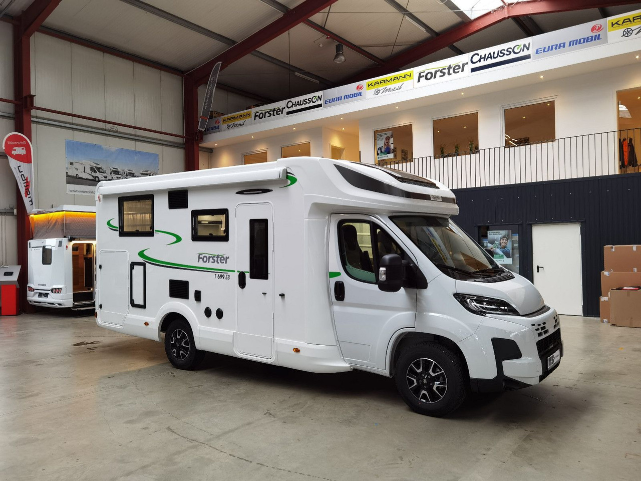 Forster T 699 EB /-2025-/ 140PS/ EINZELBETTEN & HUBBETT - Kamper półintegra: zdjęcie 4 Forster T 699 EB /-2025-/ 140PS/ EINZELBETTEN & HUBBETT - Kamper półintegra: zdjęcie 4