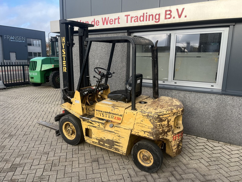 Hyster H2.50XL duplo355 sideshift ISUZU DIESEL - Wózek widłowy diesel: zdjęcie 4 Hyster H2.50XL duplo355 sideshift ISUZU DIESEL - Wózek widłowy diesel: zdjęcie 4