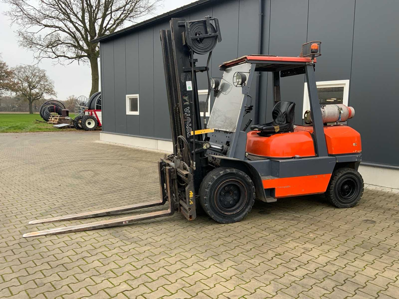 1998 TOYOTA 52-6FG40 FORKLIFT - Wózek widłowy: zdjęcie 2 1998 TOYOTA 52-6FG40 FORKLIFT - Wózek widłowy: zdjęcie 2