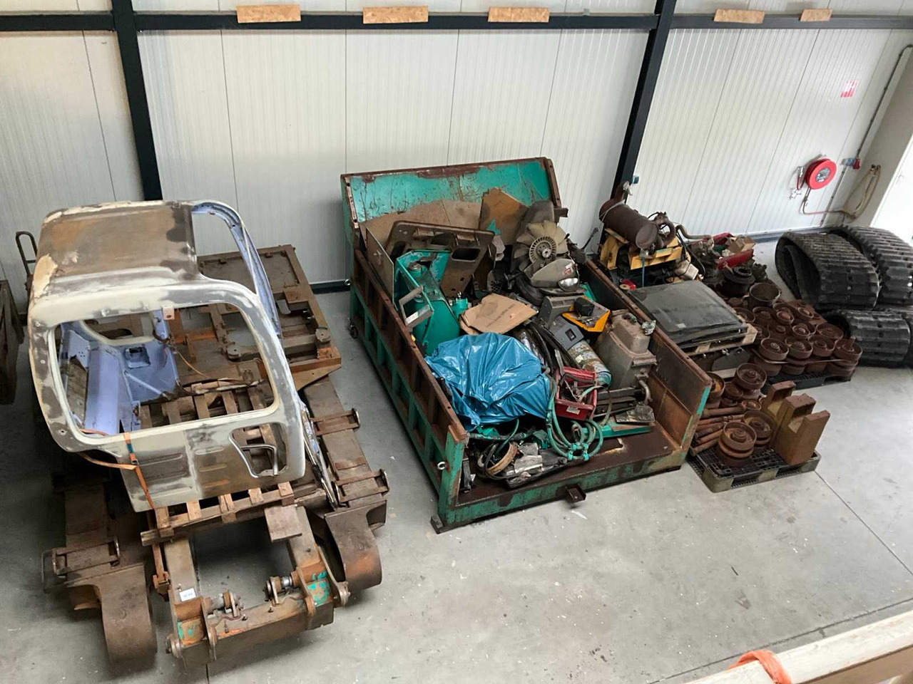 2001 KOMATSU CD 60-R ROTARY TRACK DUMPER - Miniwywrotka: zdjęcie 4 2001 KOMATSU CD 60-R ROTARY TRACK DUMPER - Miniwywrotka: zdjęcie 4