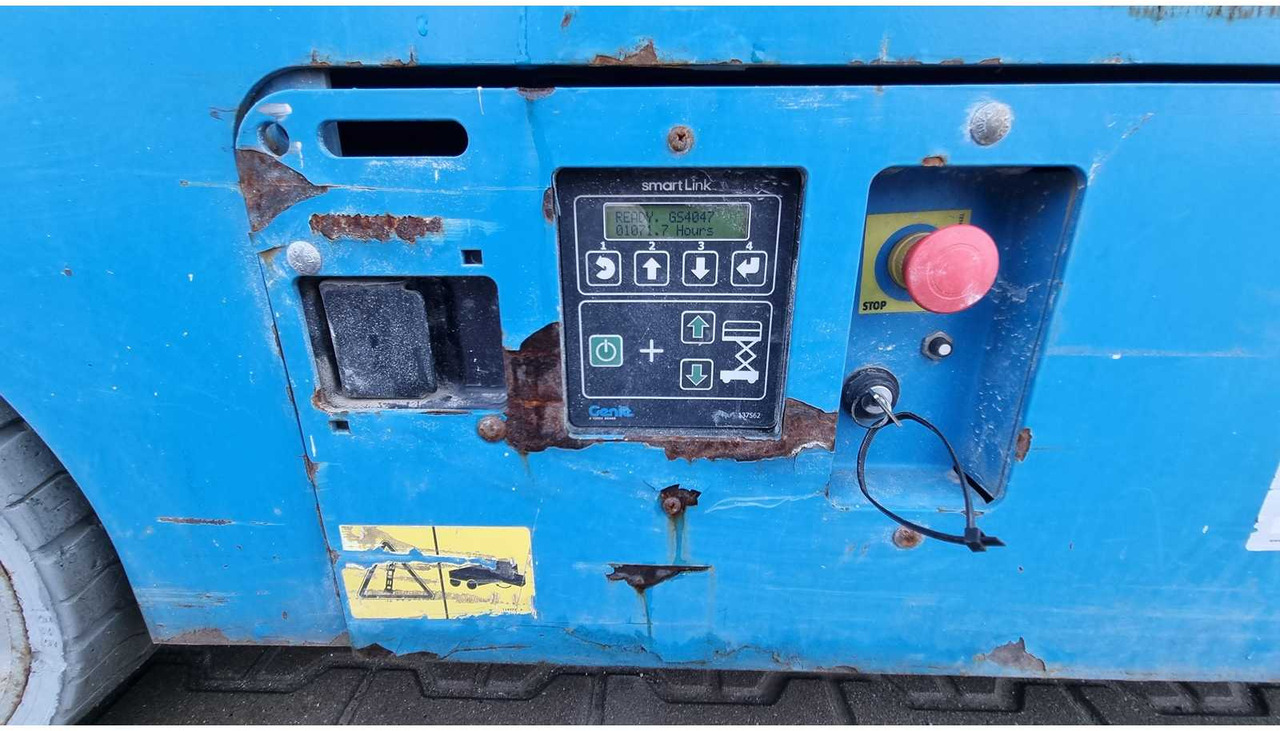 Podnośnik koszowy 2015 GENIE GS 4047 AERIAL WORK PLATFORMS (ESN14015016): zdjęcie 11