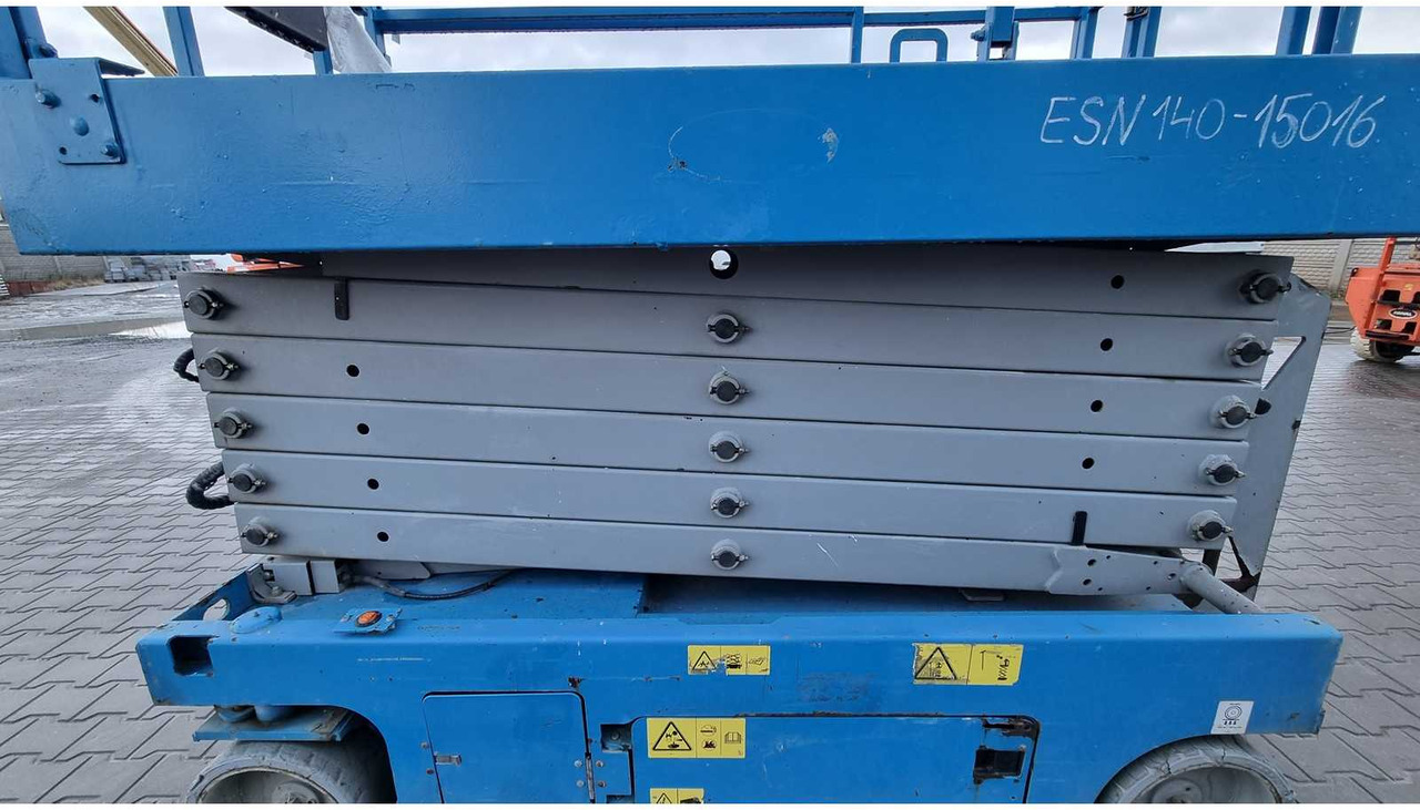 Podnośnik koszowy 2015 GENIE GS 4047 AERIAL WORK PLATFORMS (ESN14015016): zdjęcie 21