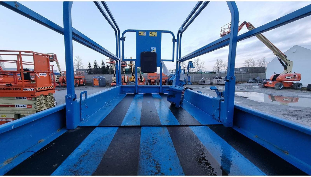 Podnośnik koszowy 2015 GENIE GS 4047 AERIAL WORK PLATFORMS (ESN14015016): zdjęcie 17