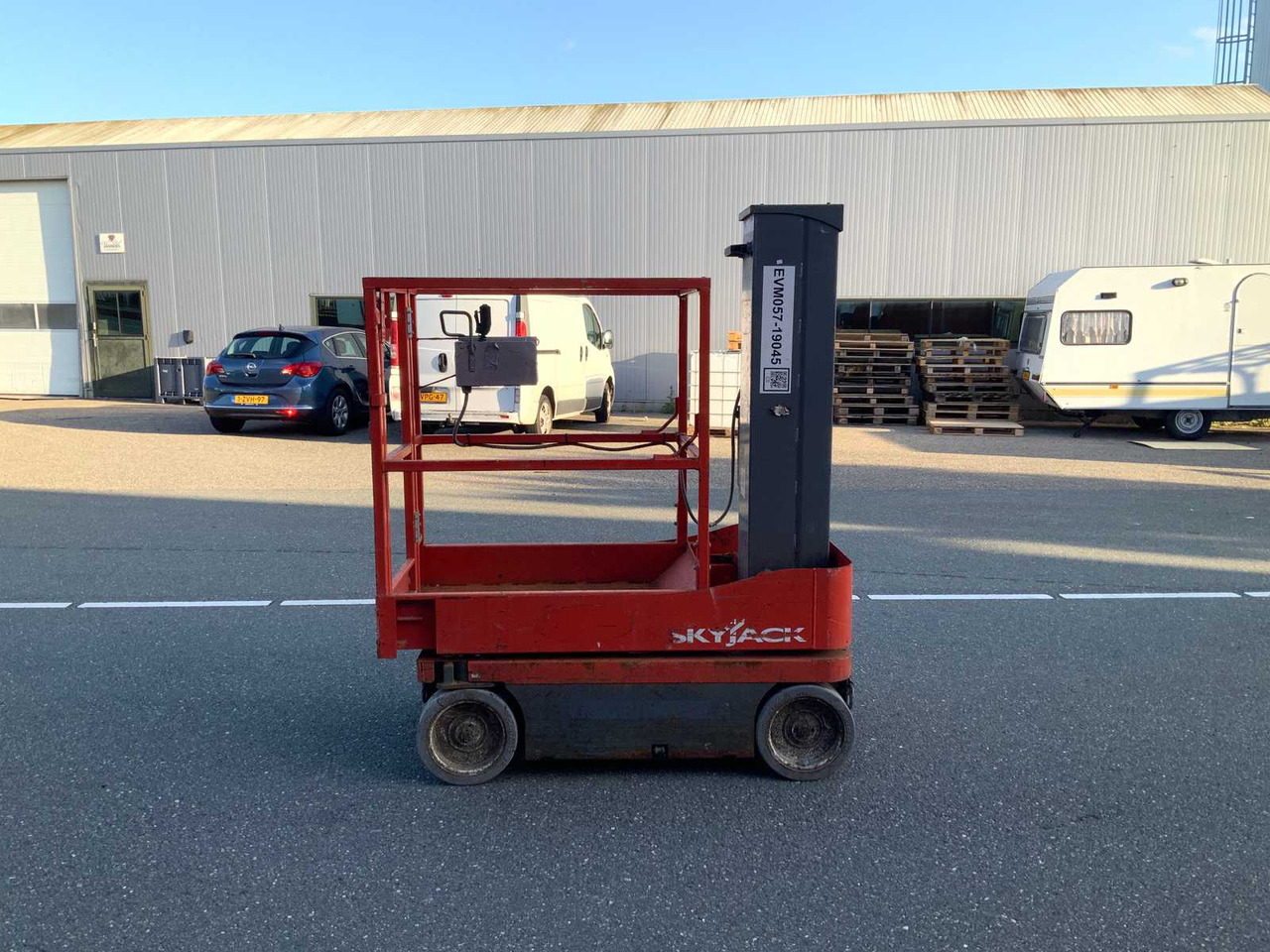 2019 SKYJACK SJ12 AERIAL PLATFORM - Podnośnik koszowy: zdjęcie 5 2019 SKYJACK SJ12 AERIAL PLATFORM - Podnośnik koszowy: zdjęcie 5