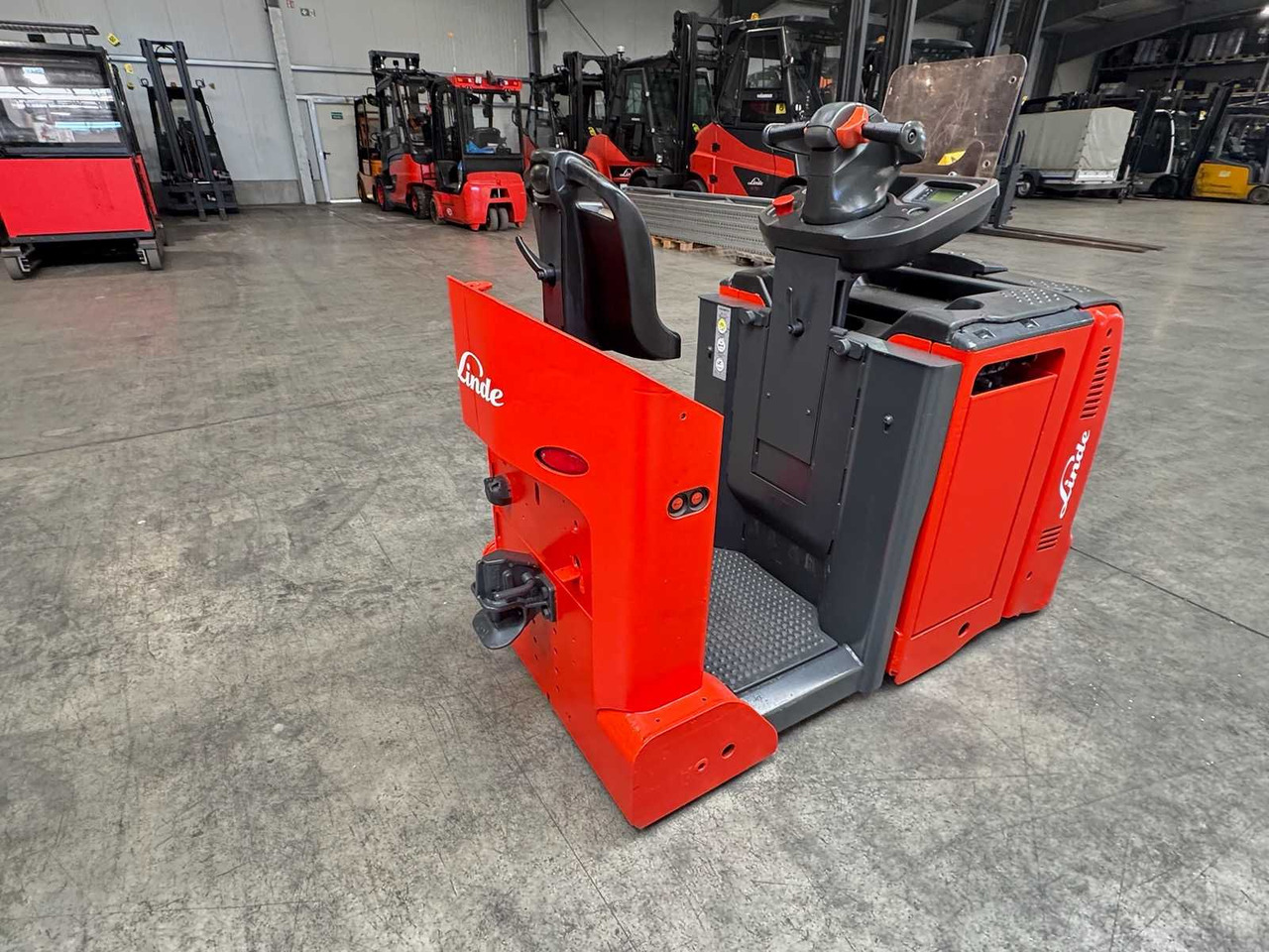 2023 SERVICE + UVV 06/2026 LINDE P50C 5.000KG TRACTOR TOWING VEHICLE TRACTOR 2.633 HOURS 500AH BATTERY - Wózek widłowy: zdjęcie 3 2023 SERVICE + UVV 06/2026 LINDE P50C 5.000KG TRACTOR TOWING VEHICLE TRACTOR 2.633 HOURS 500AH BATTERY - Wózek widłowy: zdjęcie 3