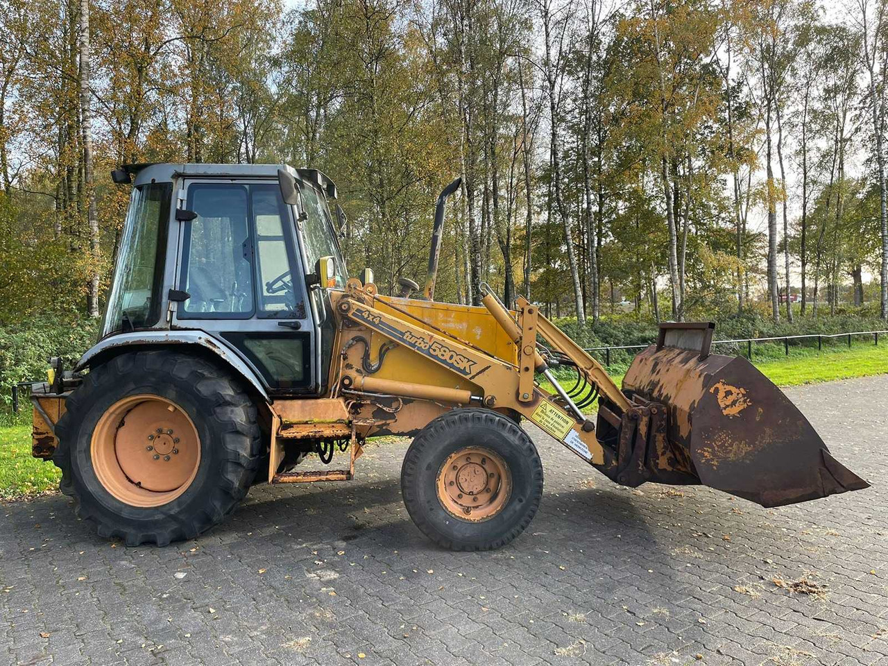 CASE - 1995 - 580 SK TURBO - BACKHOE LOADER - Koparko-ładowarka: zdjęcie 4 CASE - 1995 - 580 SK TURBO - BACKHOE LOADER - Koparko-ładowarka: zdjęcie 4