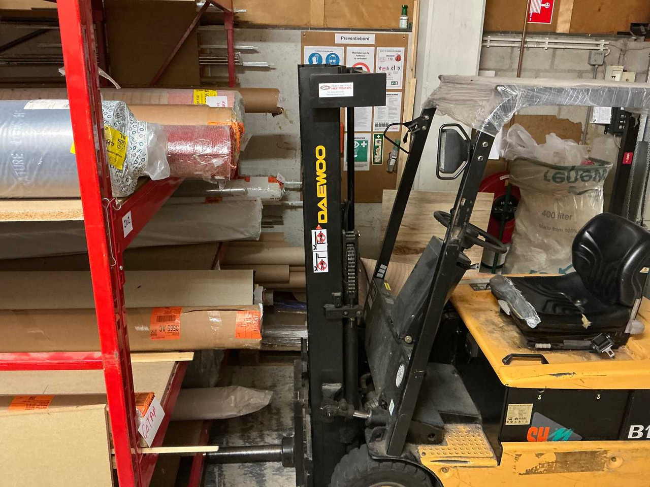 DAEWOO - B13T - FORKLIFT WITH MANDREL - Wózek widłowy: zdjęcie 3 DAEWOO - B13T - FORKLIFT WITH MANDREL - Wózek widłowy: zdjęcie 3